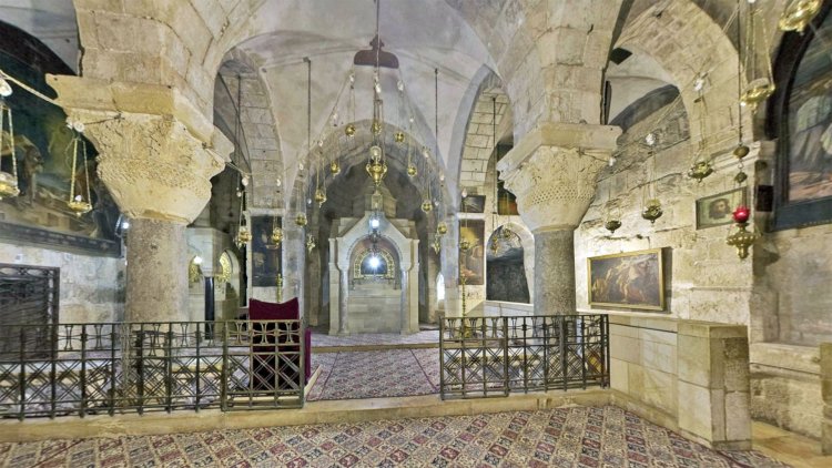 Church of the Holy Sepulchre Path