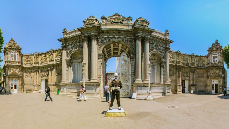 Dolmabahce Palace Treasure Gate