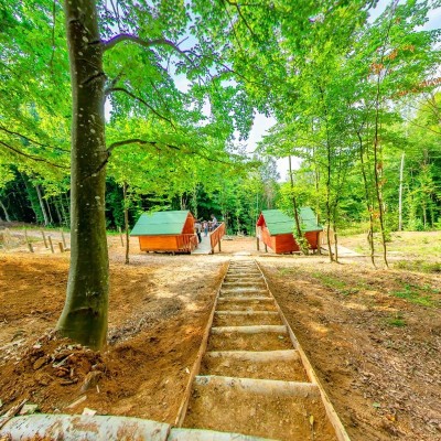 Tent House (Path)