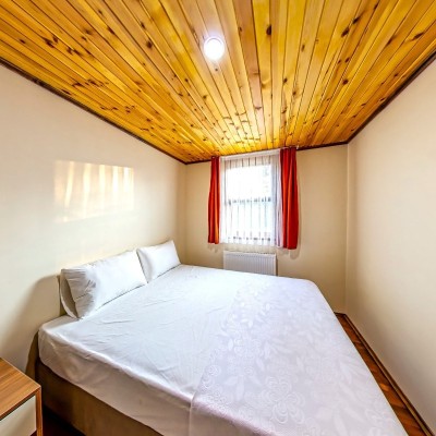 Beech Apart (Bedroom 1)