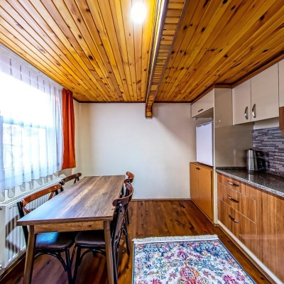 Beech Apart (Kitchen)